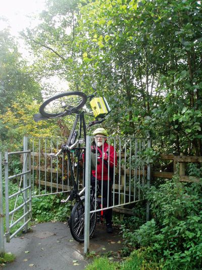tandem via kssing gate