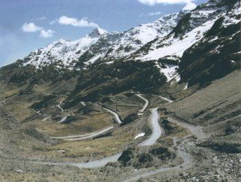 descent from the Abra Huilcapuncu